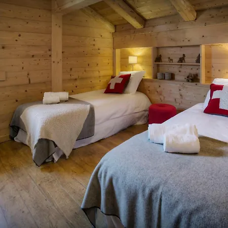 Chalet Hollygotty - Ovo Network